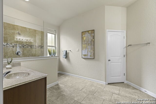 Image 21 of 37 For 4696 Grey Sotol