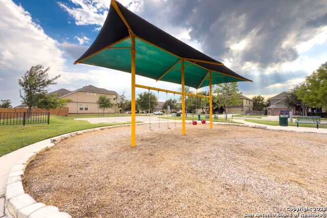 Image 32 of 37 For 4696 Grey Sotol