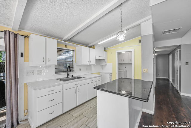 Image 24 of 46 For 3161 Tanglewood Trl