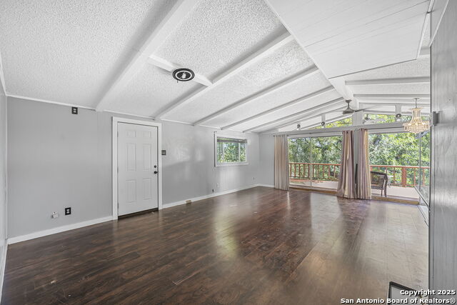 Image 25 of 46 For 3161 Tanglewood Trl