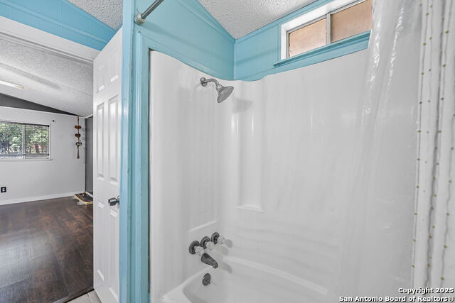 Image 31 of 46 For 3161 Tanglewood Trl