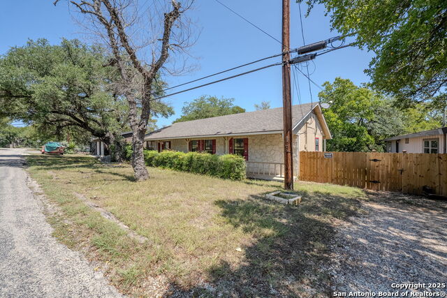 Image 39 of 46 For 3161 Tanglewood Trl