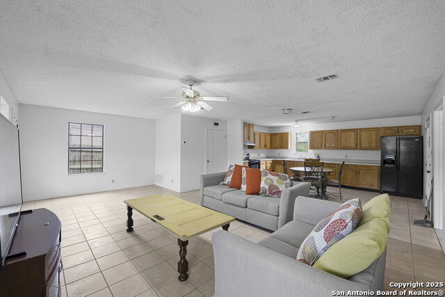 Image 4 of 46 For 3161 Tanglewood Trl