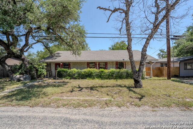 Image 40 of 46 For 3161 Tanglewood Trl