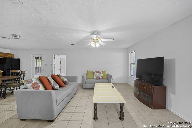 Image 5 of 46 For 3161 Tanglewood Trl