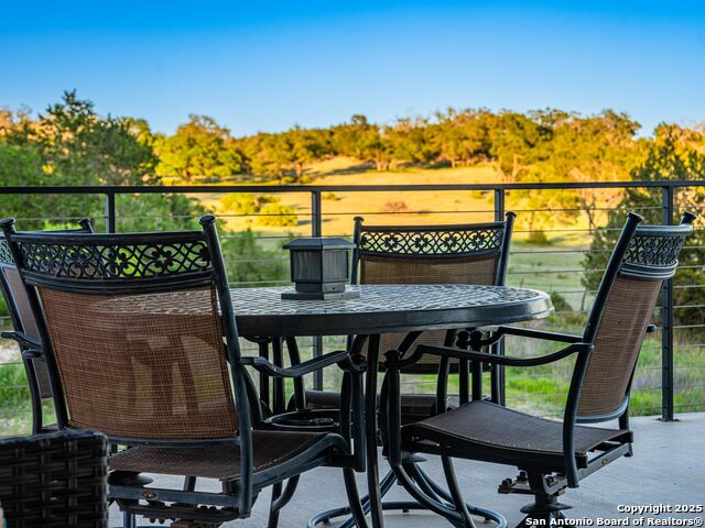 Image 15 of 74 For 554 Seven Falls Dr