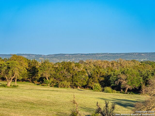 Image 16 of 74 For 554 Seven Falls Dr