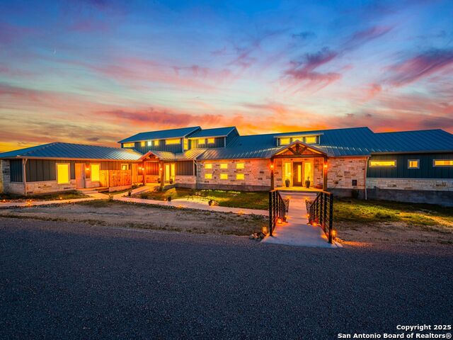 Image 2 of 74 For 554 Seven Falls Dr