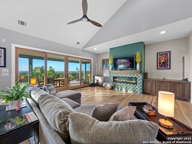 Image 38 of 74 For 554 Seven Falls Dr