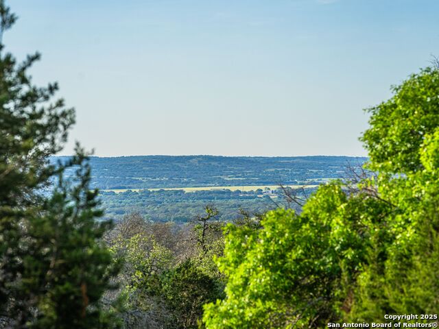 Image 44 of 74 For 554 Seven Falls Dr