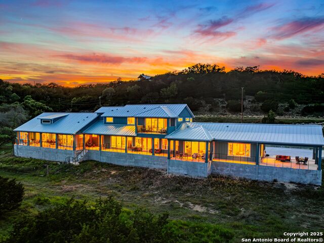 Image 5 of 74 For 554 Seven Falls Dr