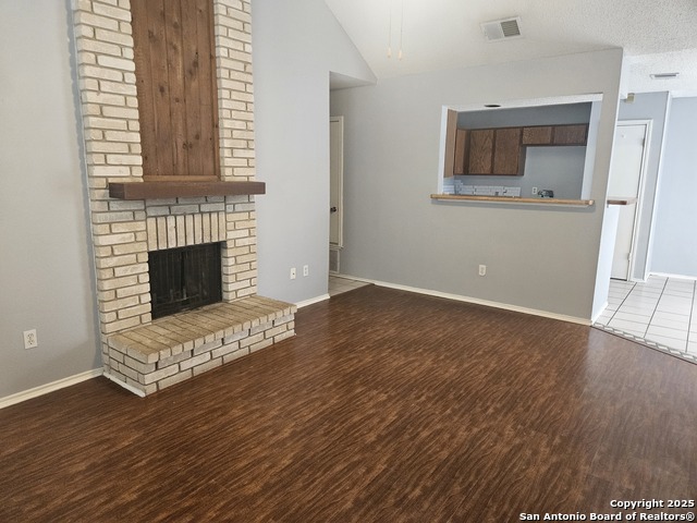 Image 4 of 26 For 10114 Terra Oak
