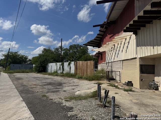 Image 4 of 15 For 800 Cincinnati