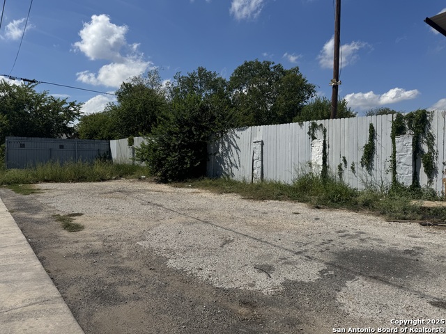 Image 9 of 15 For 800 Cincinnati