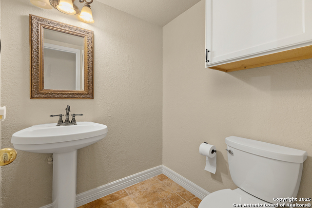 Image 12 of 28 For 13835 Shavano Glenn