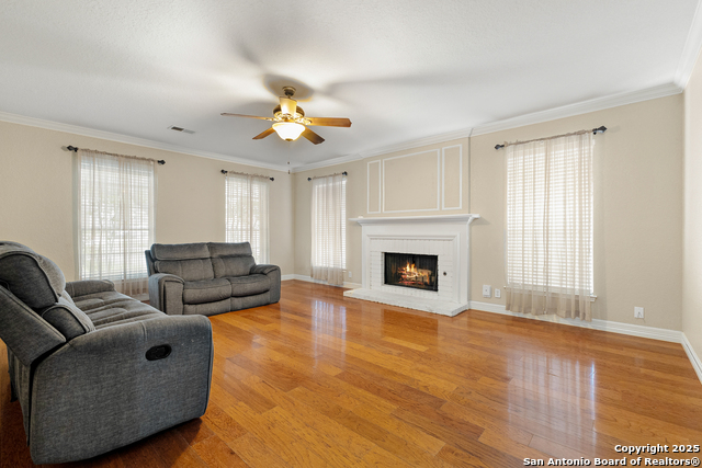 Image 13 of 28 For 13835 Shavano Glenn