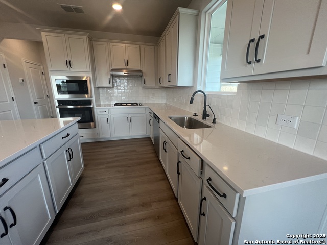 Image 15 of 45 For 7032 Sycamore Hollow