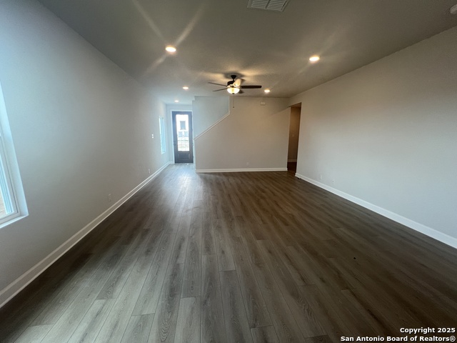 Image 17 of 45 For 7032 Sycamore Hollow