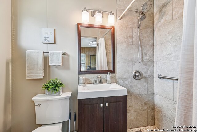 Image 22 of 43 For 418 Creath Pl