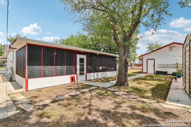 Image 39 of 43 For 418 Creath Pl