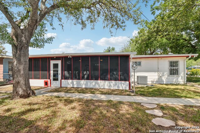 Image 40 of 43 For 418 Creath Pl