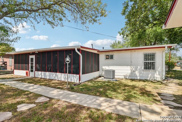 Image 41 of 43 For 418 Creath Pl