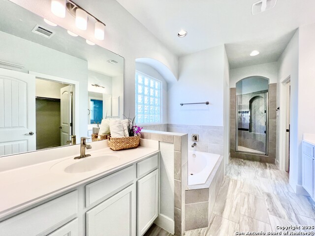 Listing photo id 24 for 15110 Westface