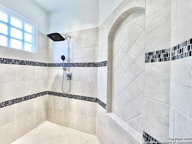 Listing photo id 26 for 15110 Westface