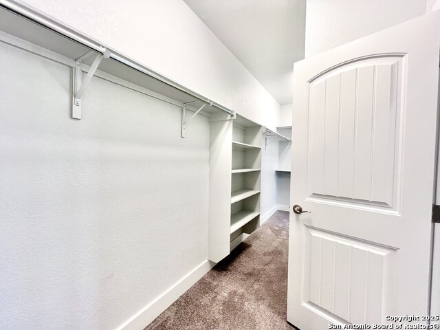 Listing photo id 27 for 15110 Westface