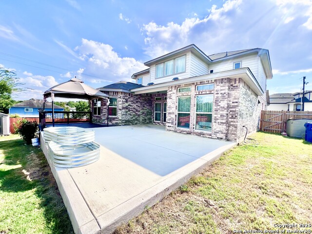 Listing photo id 43 for 15110 Westface