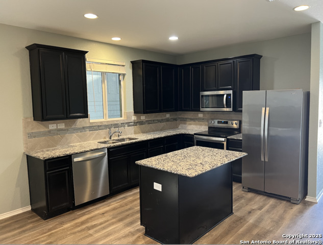 Image 3 of 11 For 326 Pollock