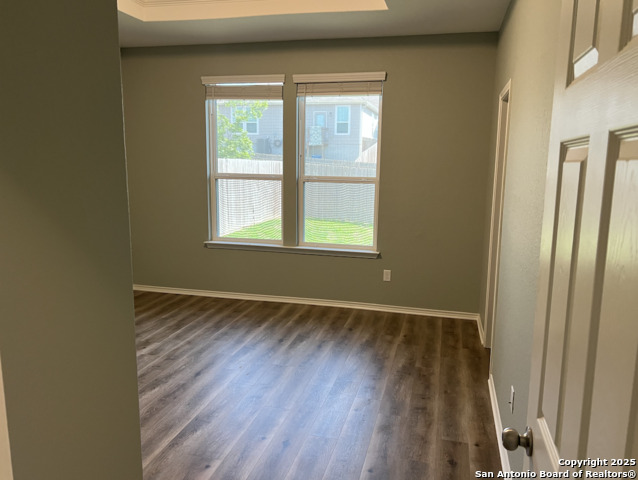 Image 5 of 11 For 326 Pollock