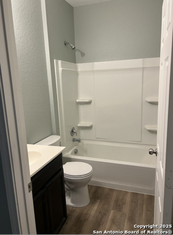 Image 8 of 11 For 326 Pollock