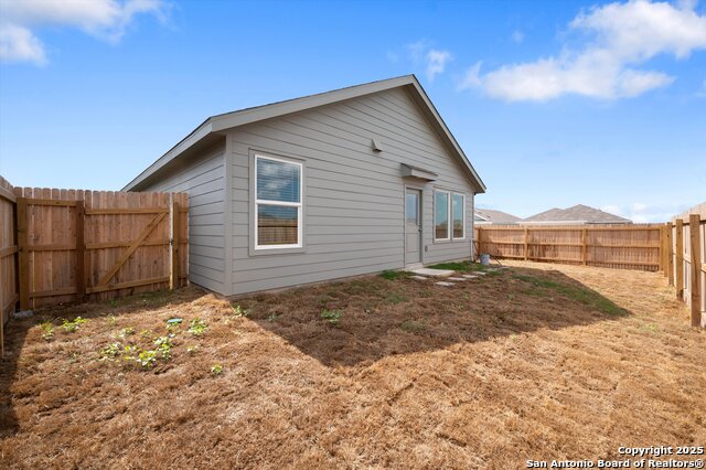 Image 26 of 32 For 3756 Axis Hill