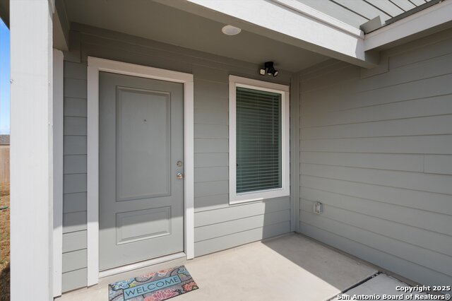 Image 3 of 32 For 3756 Axis Hill