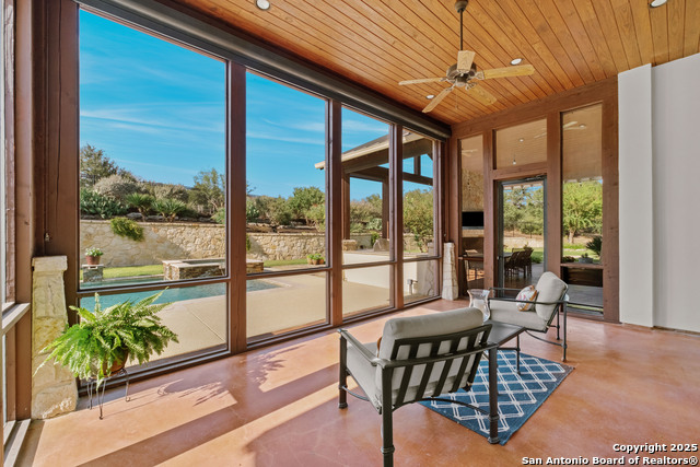 Image 34 of 93 For 1043 Twin River