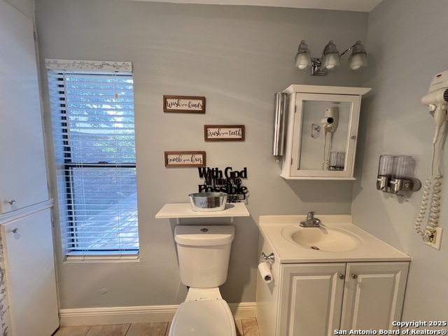 Image 15 of 16 For 16426 Hornet Creek  Garag