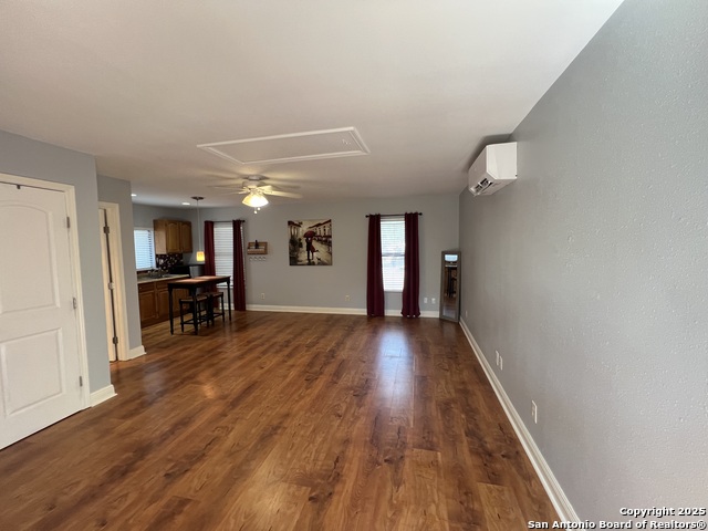Image 2 of 16 For 16426 Hornet Creek  Garag