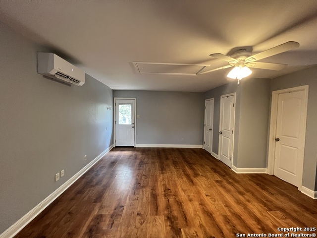 Image 9 of 16 For 16426 Hornet Creek  Garag