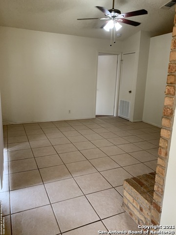 Image 4 of 13 For 6311 Worchester Knoll