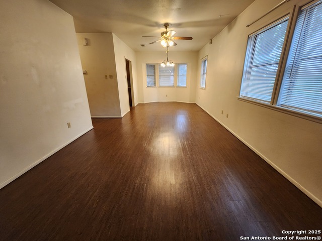 Image 10 of 20 For 1274 Hillcrest Dr