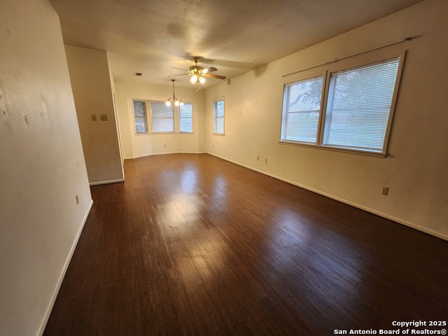 Image 9 of 20 For 1274 Hillcrest Dr