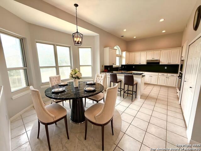 Listing photo id 7 for 12920 Vidorra Vista