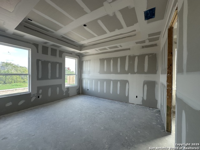 Listing photo id 0 for 301 Sawtooth Oak