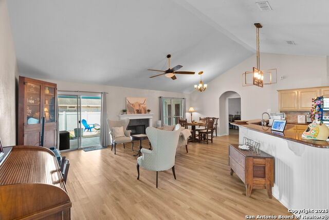 Listing photo id 10 for 14877 Cobo De Bara