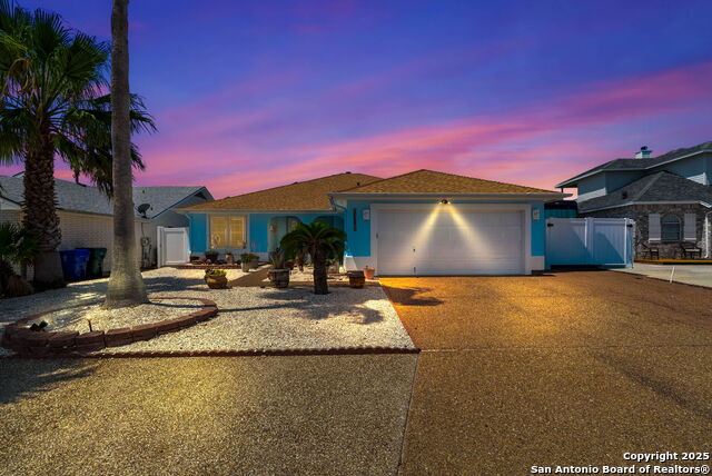 Listing photo id 15 for 14877 Cobo De Bara