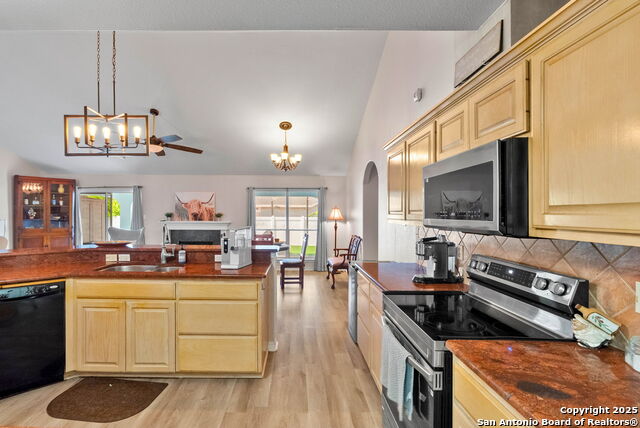 Listing photo id 18 for 14877 Cobo De Bara