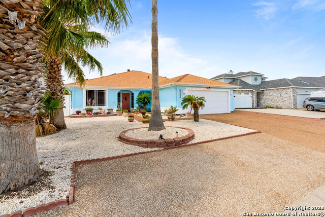 Listing photo id 5 for 14877 Cobo De Bara