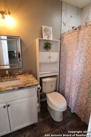 Listing photo id 9 for 151 Jones Beach Dr  2