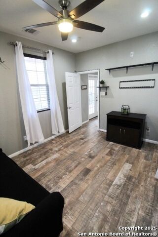 Listing photo id 12 for 151 Jones Beach Dr  2